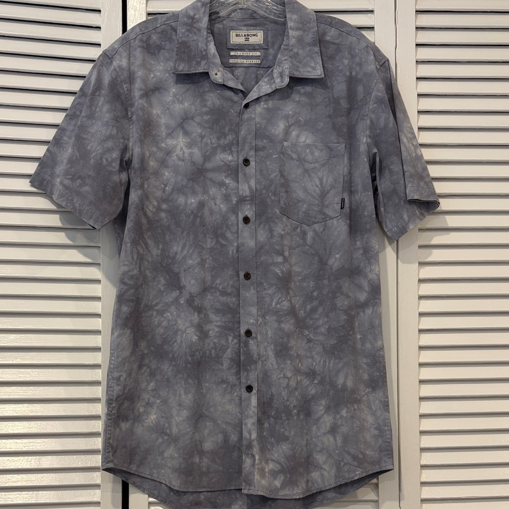 BILLABONG Men's Tie-Dye Button Down Shirt